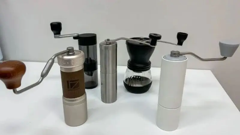 Manual vs Electric Coffee Maker Comparison Guide